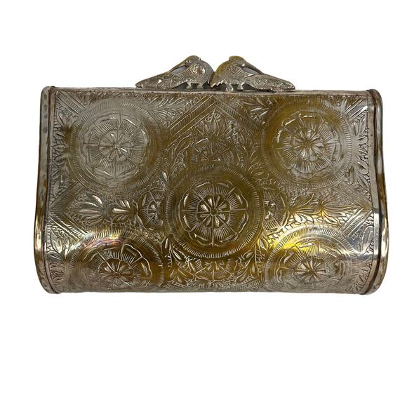 Vintage Peacock Flower Engraved Brass Pillow Purse Chain Strap 7" x 4.5" - Picture 5 of 16